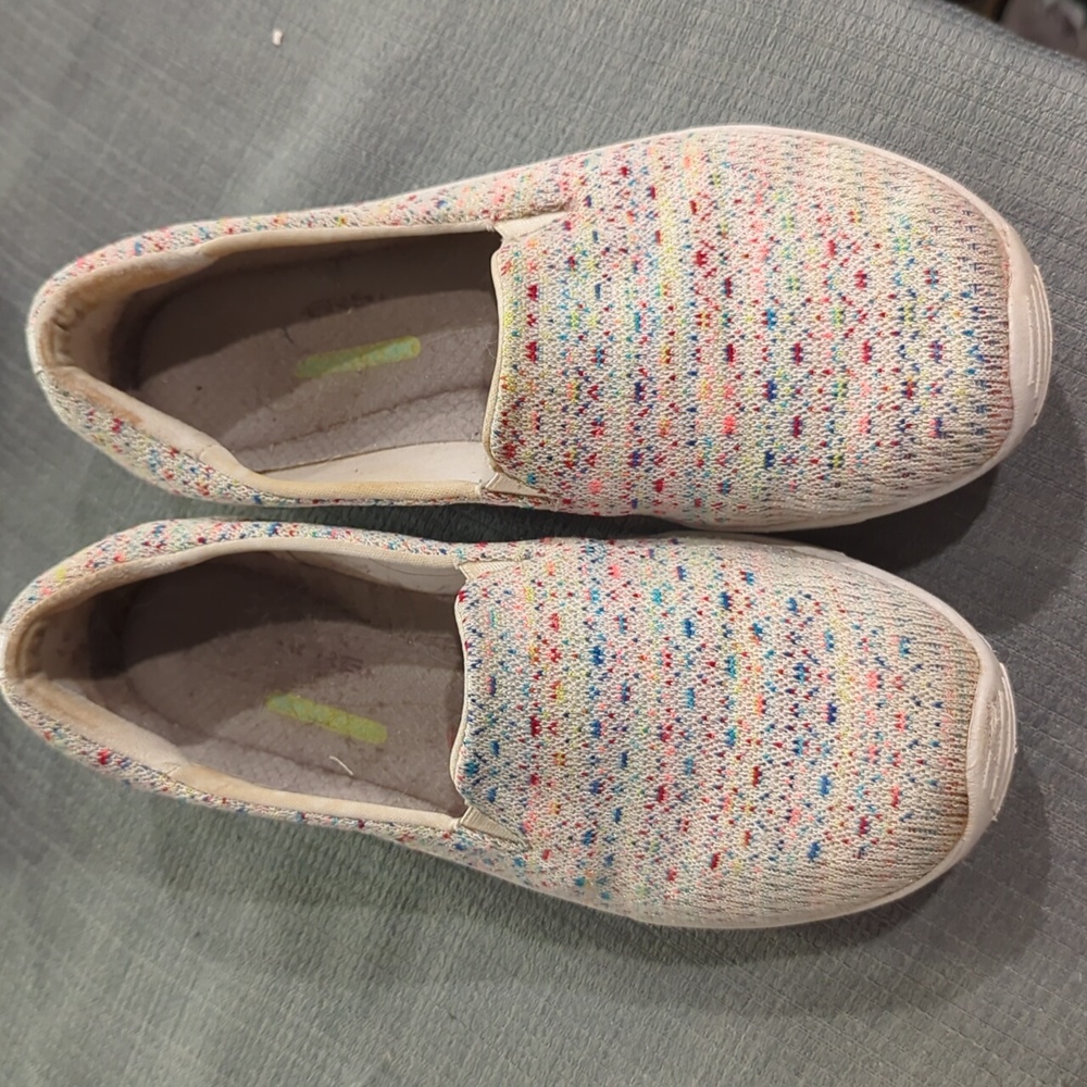 Skechers slip ons